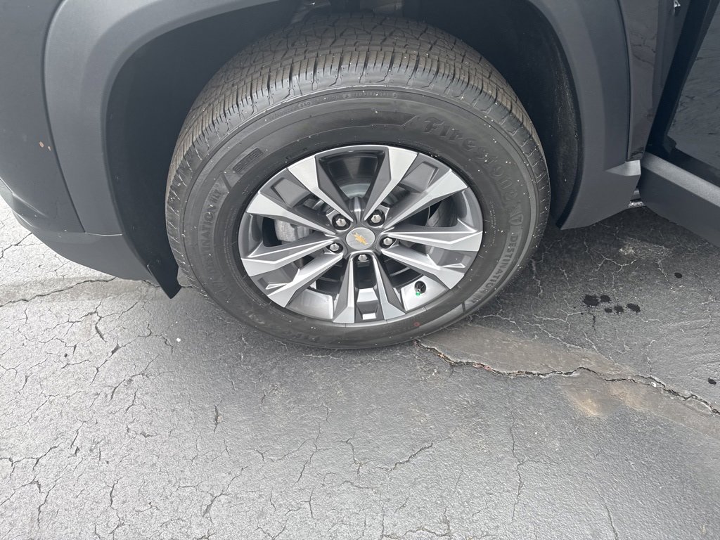 New 2026 Chevrolet Equinox LT image 13