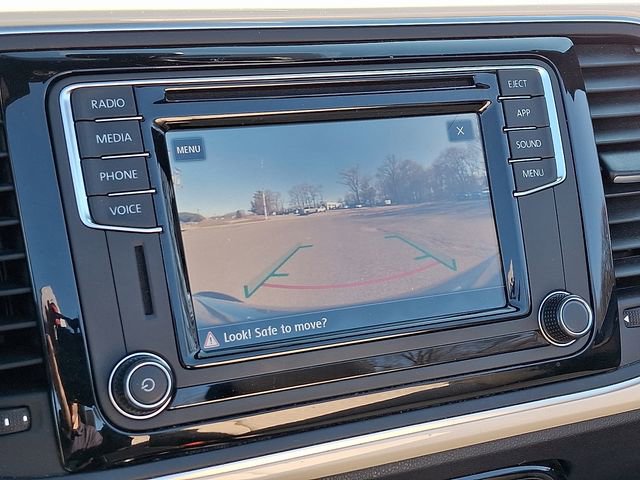 Used 2019 Volkswagen Beetle 2.0T SE image 23