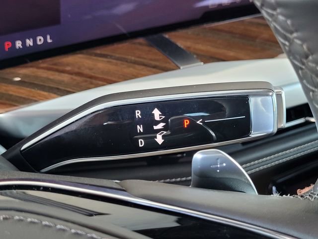 New 2026 Cadillac Escalade Platinum Sport w/ LPO, ONYX Package image 19