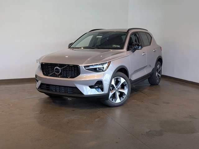 New 2026 Volvo XC40 B5 Plus w/ Protection Package Premier