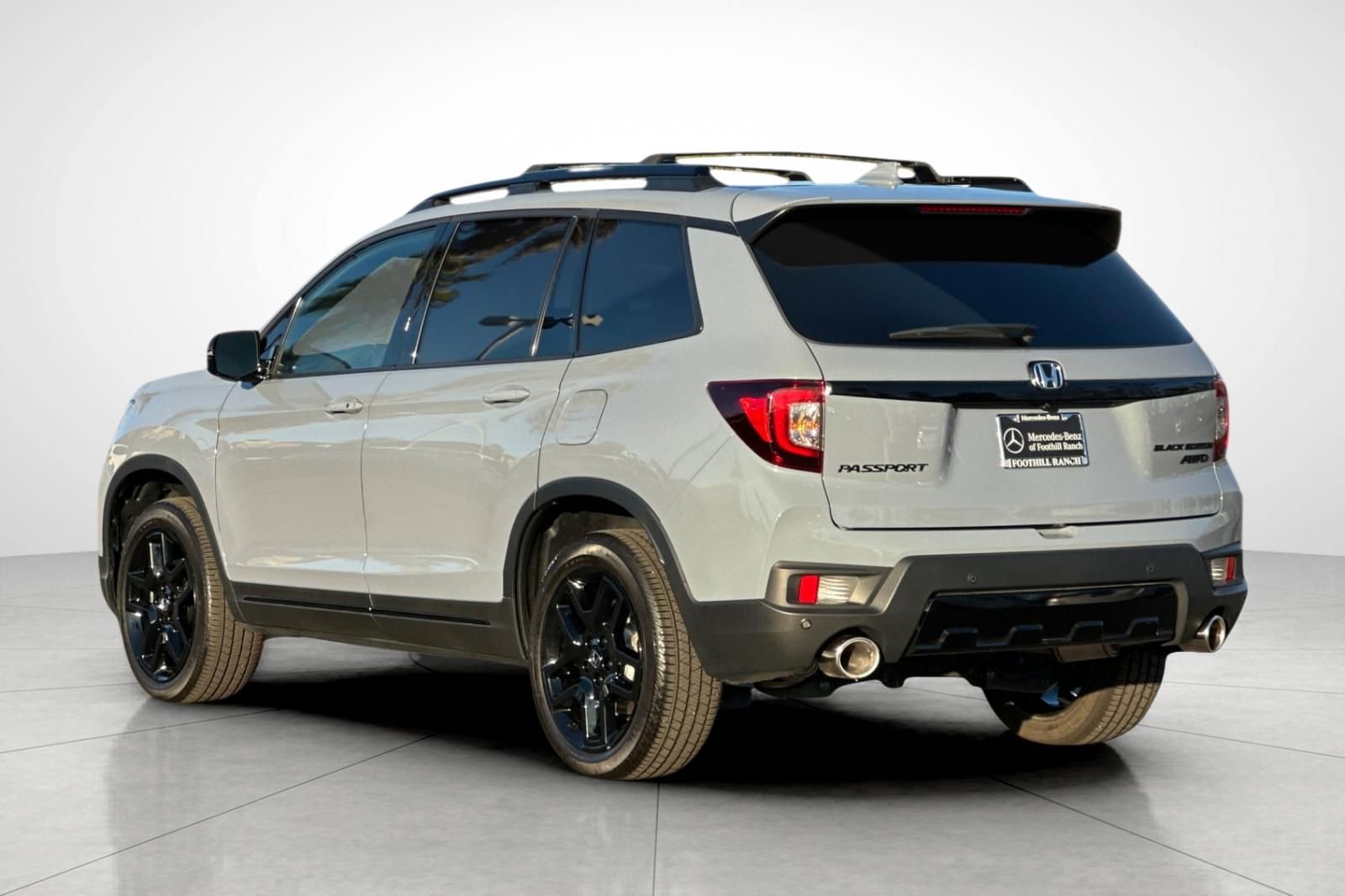 Used 2025 Honda Passport Black Edition image 13