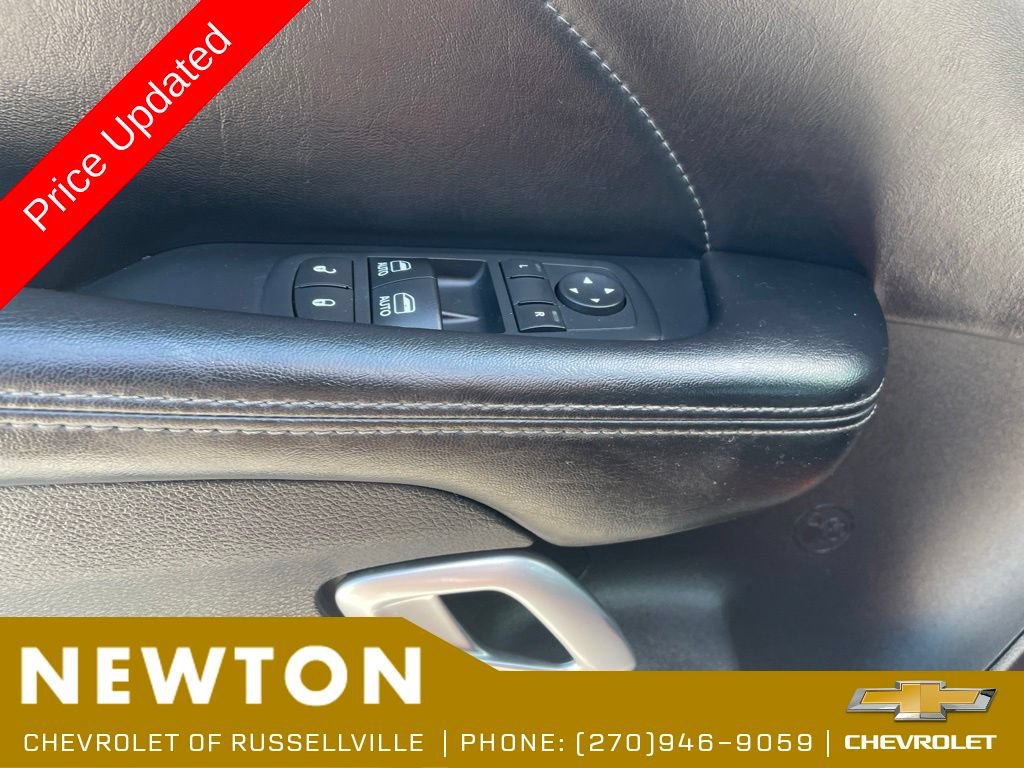 Used 2017 Dodge Challenger SXT Plus RWD image 8