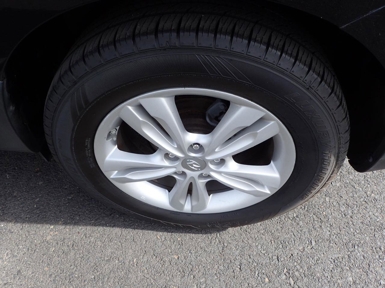 Used 2012 Hyundai Tucson GLS FWD image 22