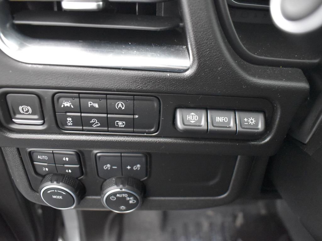 Used 2023 Chevrolet Tahoe High Country w/ Premium Package 2 image 23