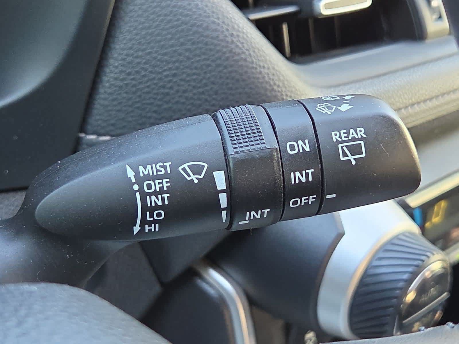Used 2020 Toyota RAV4 XLE Premium FWD image 25