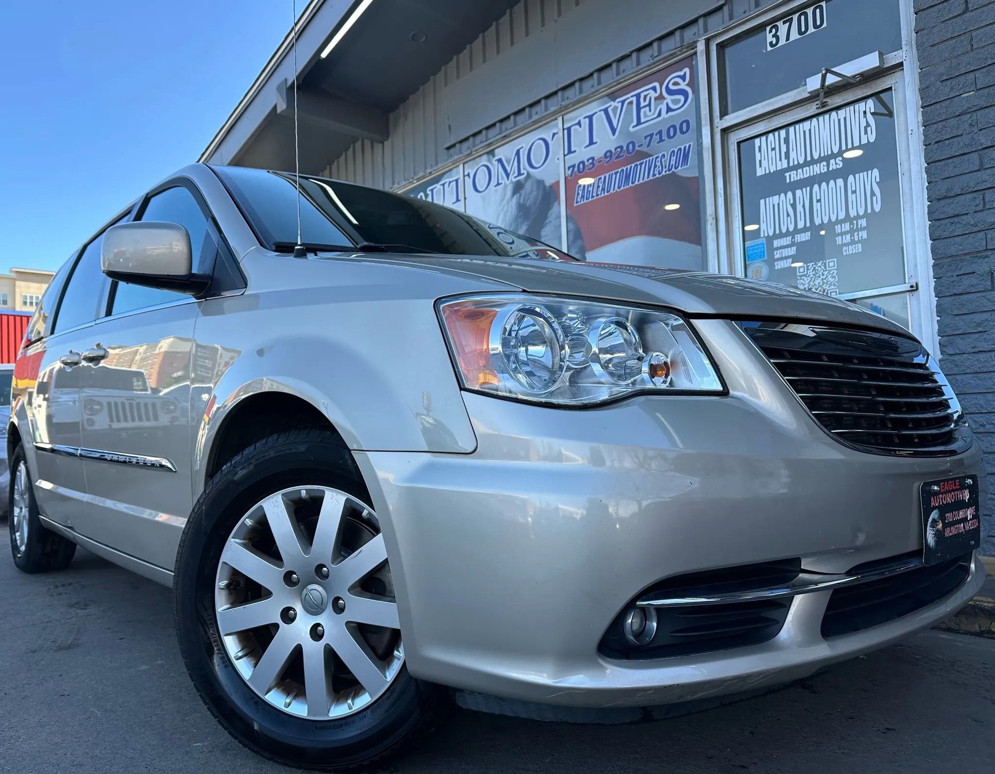 Used 2016 Chrysler Town & Country Touring