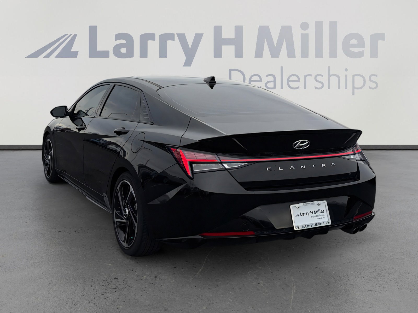 Certified 2021 Hyundai Elantra N Line image 3