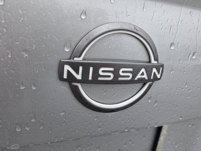 Used 2025 Nissan Versa SV FWD image 28