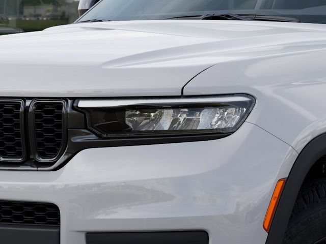 New 2025 Jeep Grand Cherokee L Laredo AWD/4WD image 10