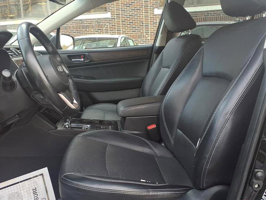 Used 2018 Subaru Outback 3.6R Limited image 19