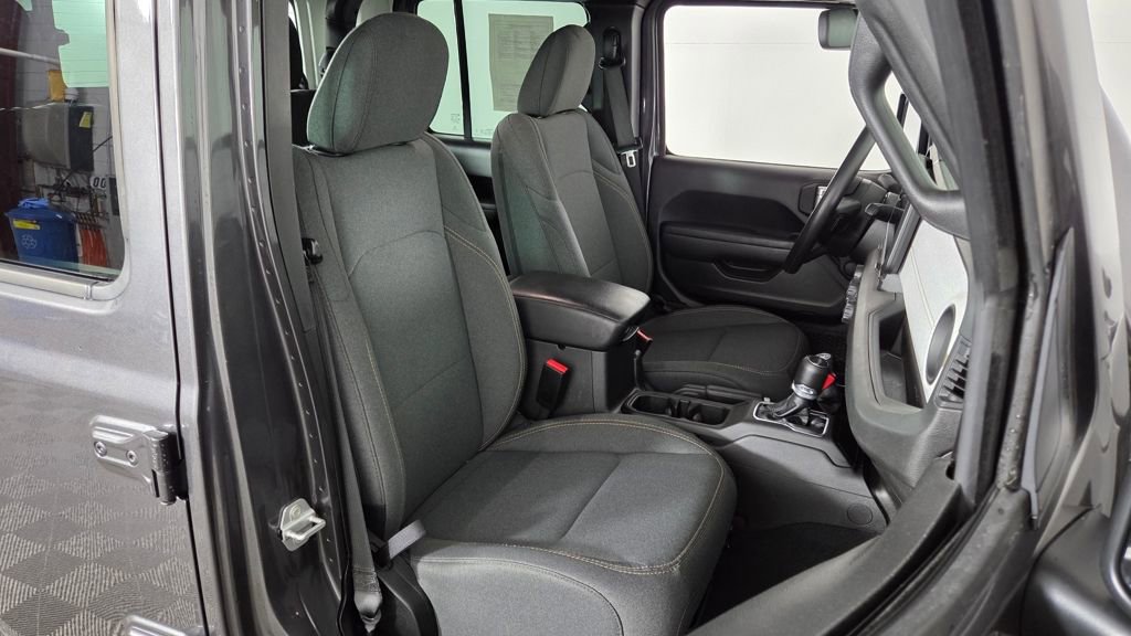 Used 2024 Jeep Gladiator Sport AWD/4WD image 32