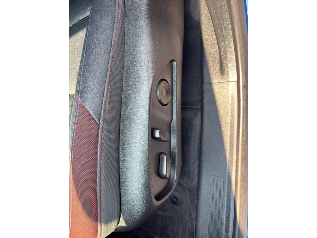 Certified 2025 Chevrolet Equinox RS AWD/4WD image 16