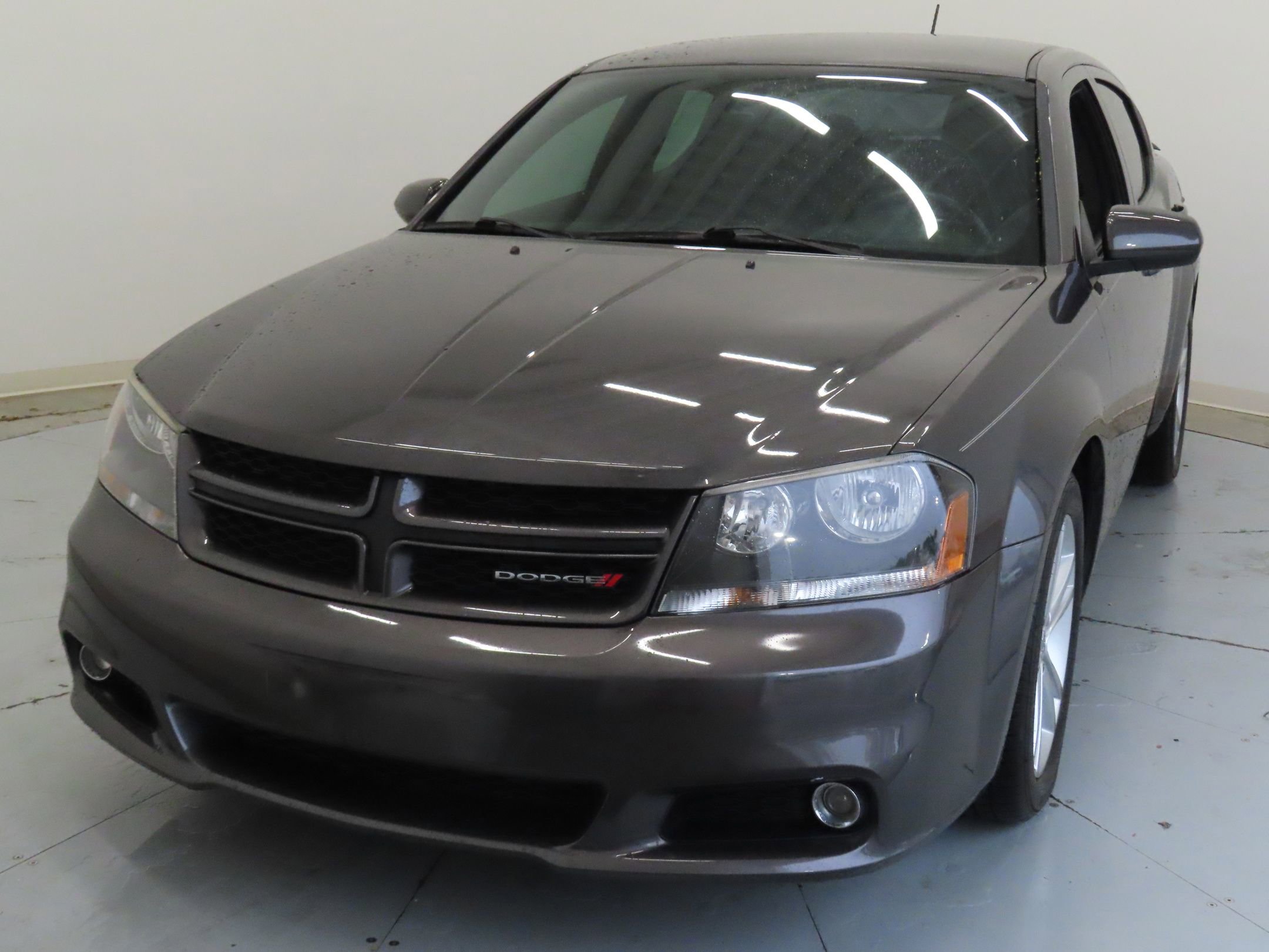 Used 2014 Dodge Avenger SXT w/ Rallye Appearance Group FWD image 7