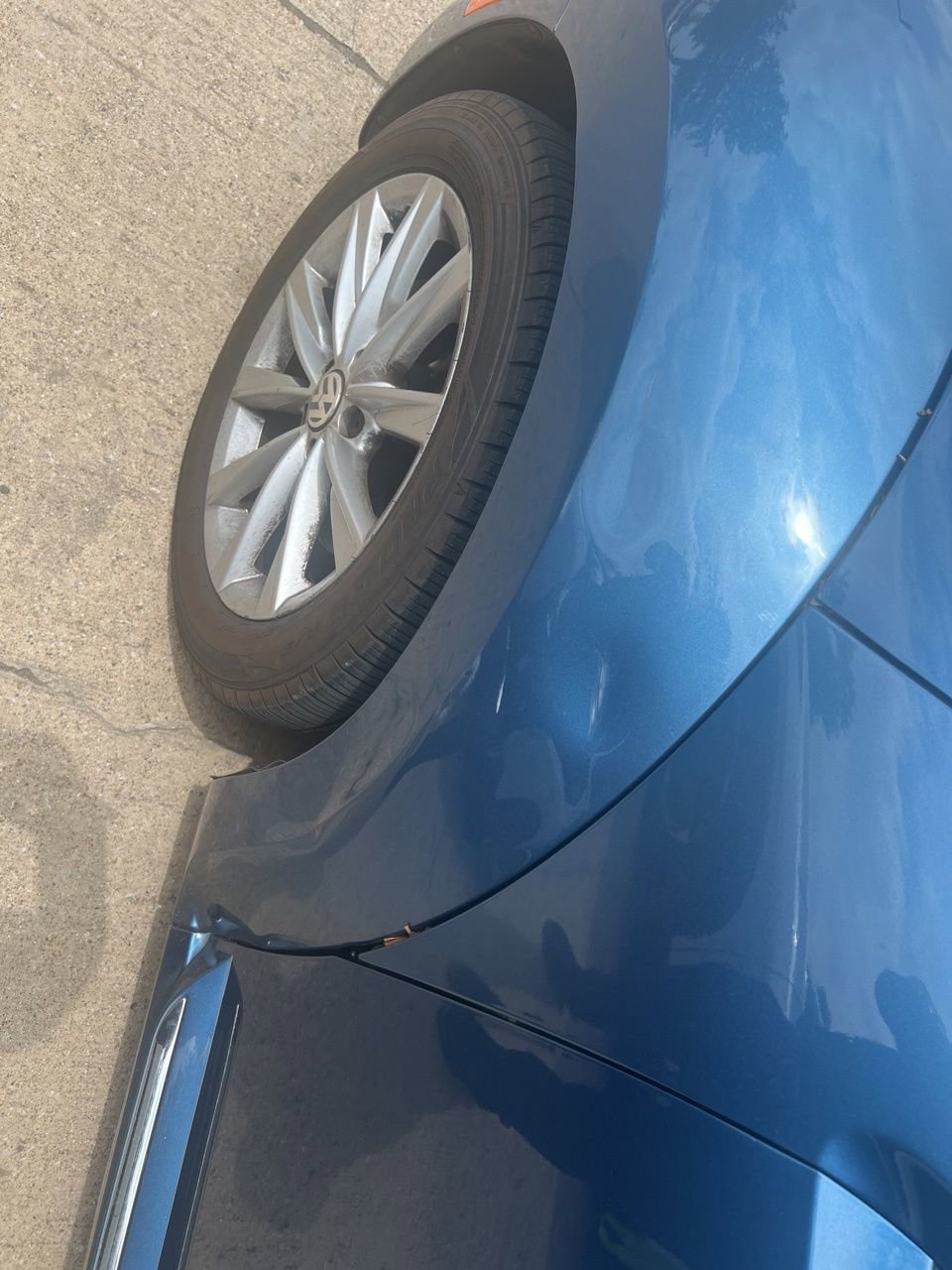 Used 2018 Volkswagen Beetle 2.0T S FWD image 13