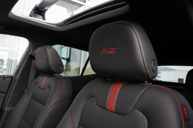 New 2026 Chevrolet Trax RS w/ Sunroof Package image 25