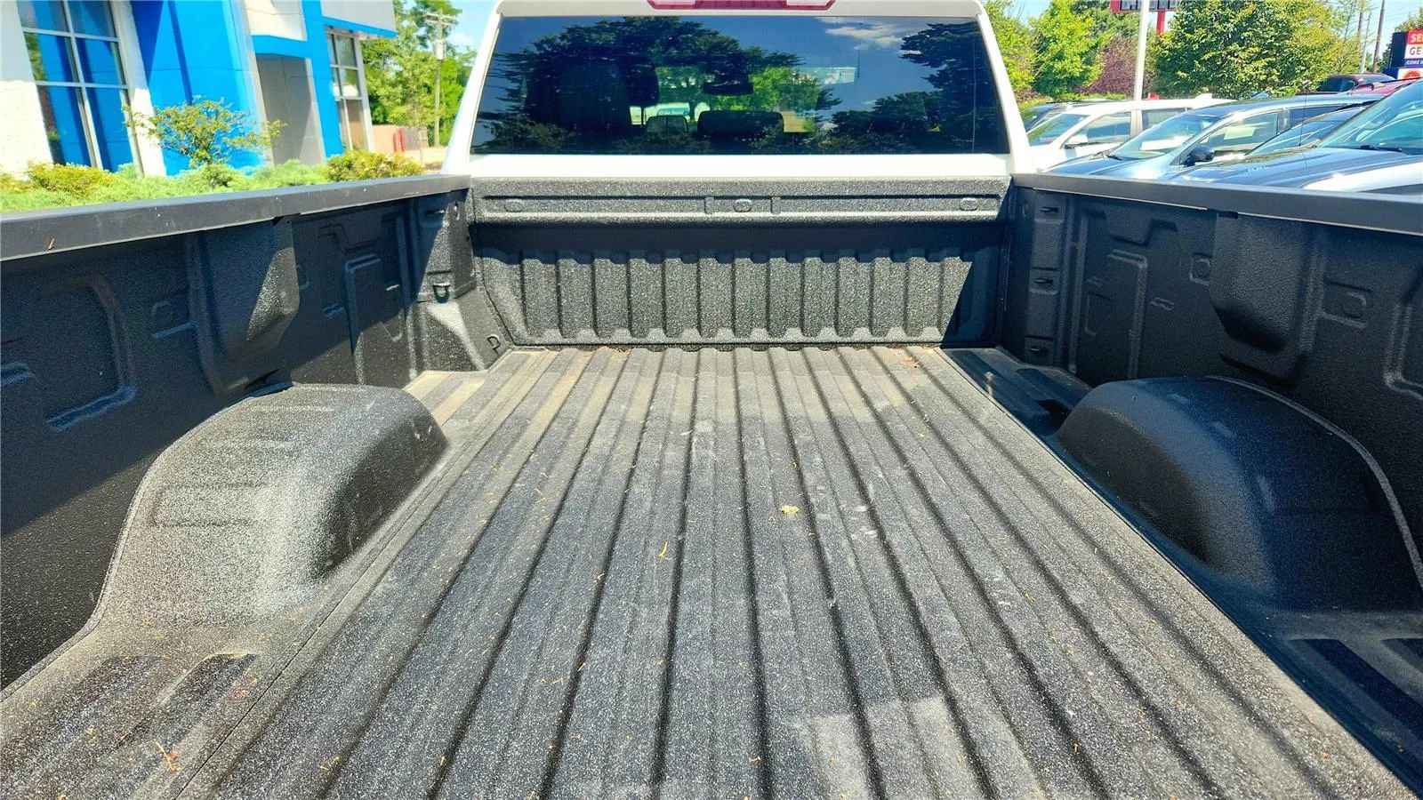 Used 2025 Chevrolet Silverado 2500 LT w/ Convenience Package AWD/4WD image 32