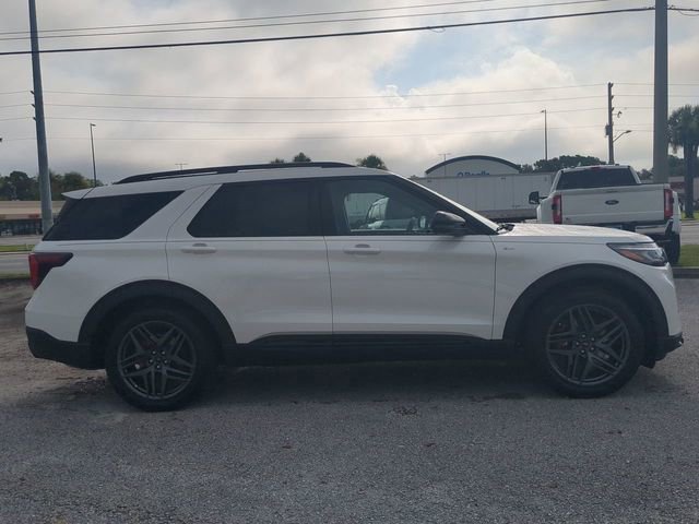 New 2025 Ford Explorer ST-Line w/ Premium Package image 18