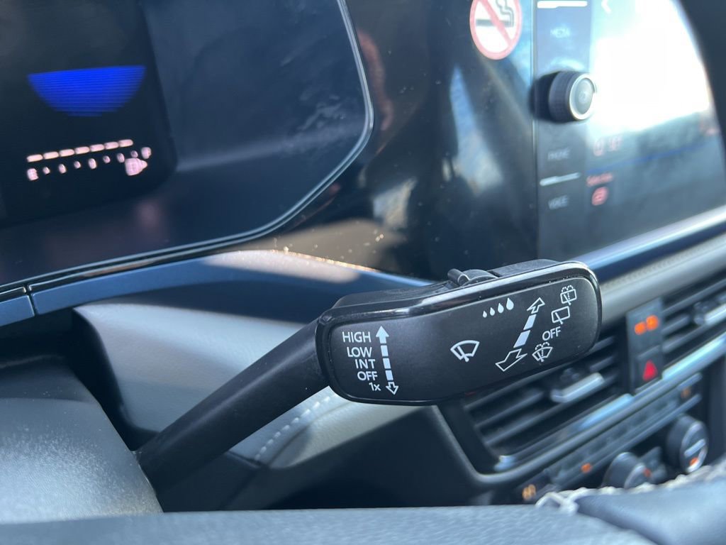 Used 2024 Volkswagen Taos SE image 13