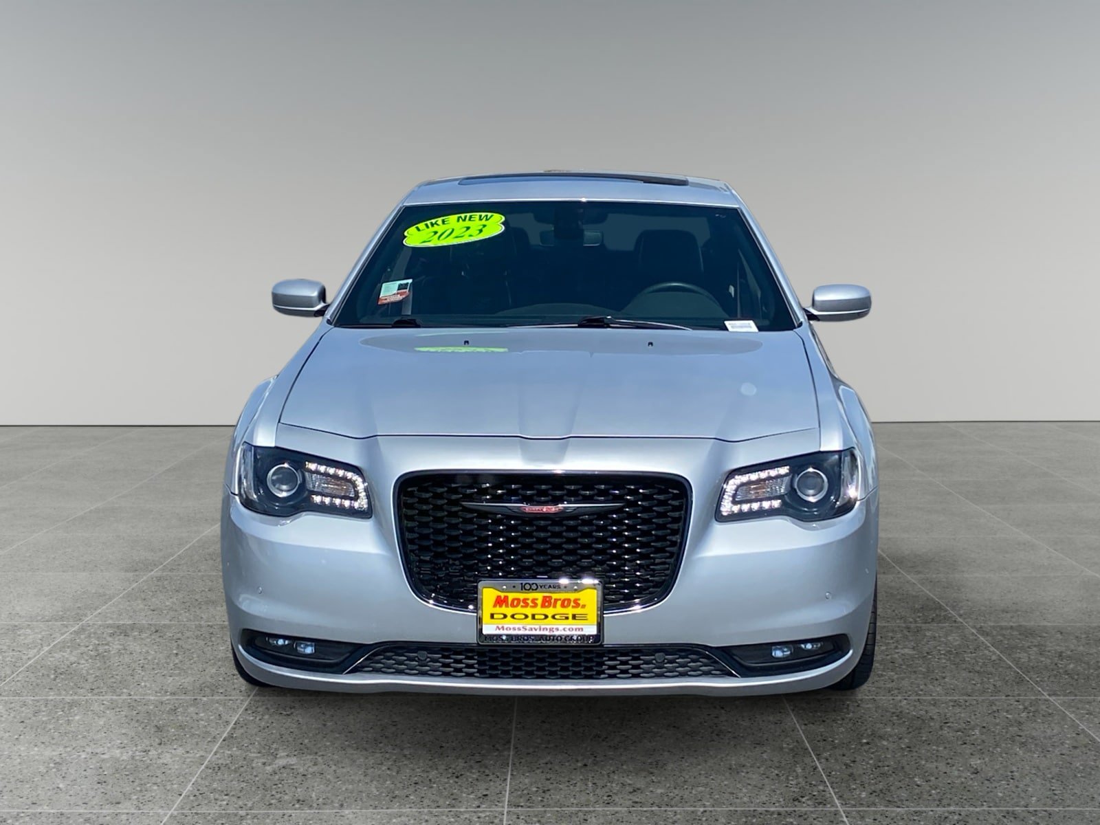Used 2023 Chrysler 300 S RWD image 8