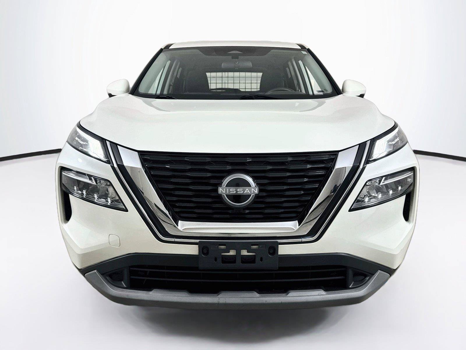 Used 2022 Nissan Rogue SV FWD image 4