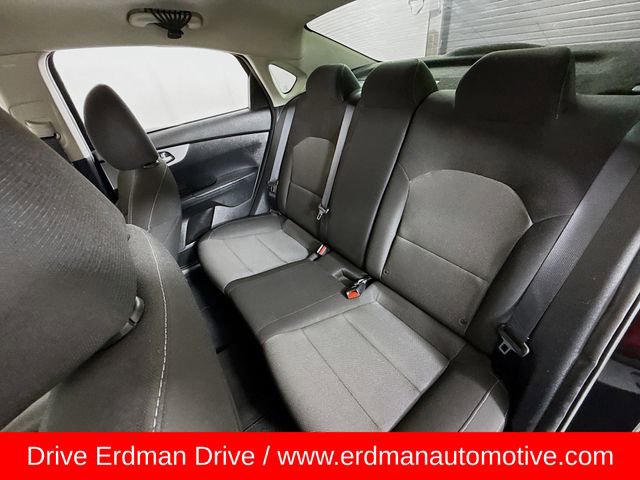 Used 2022 Kia Forte LXS image 7