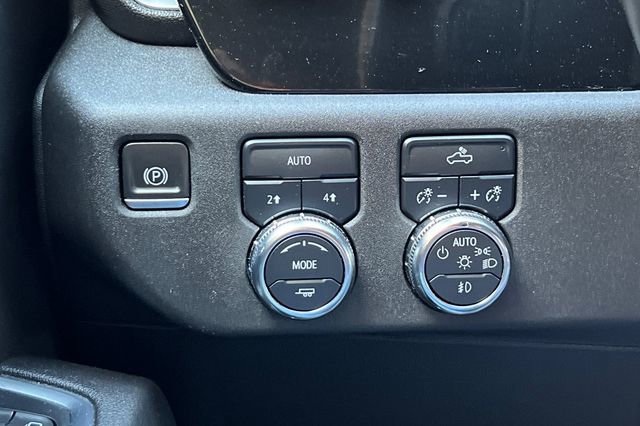Used 2023 GMC Sierra 1500 Elevation AWD/4WD image 36