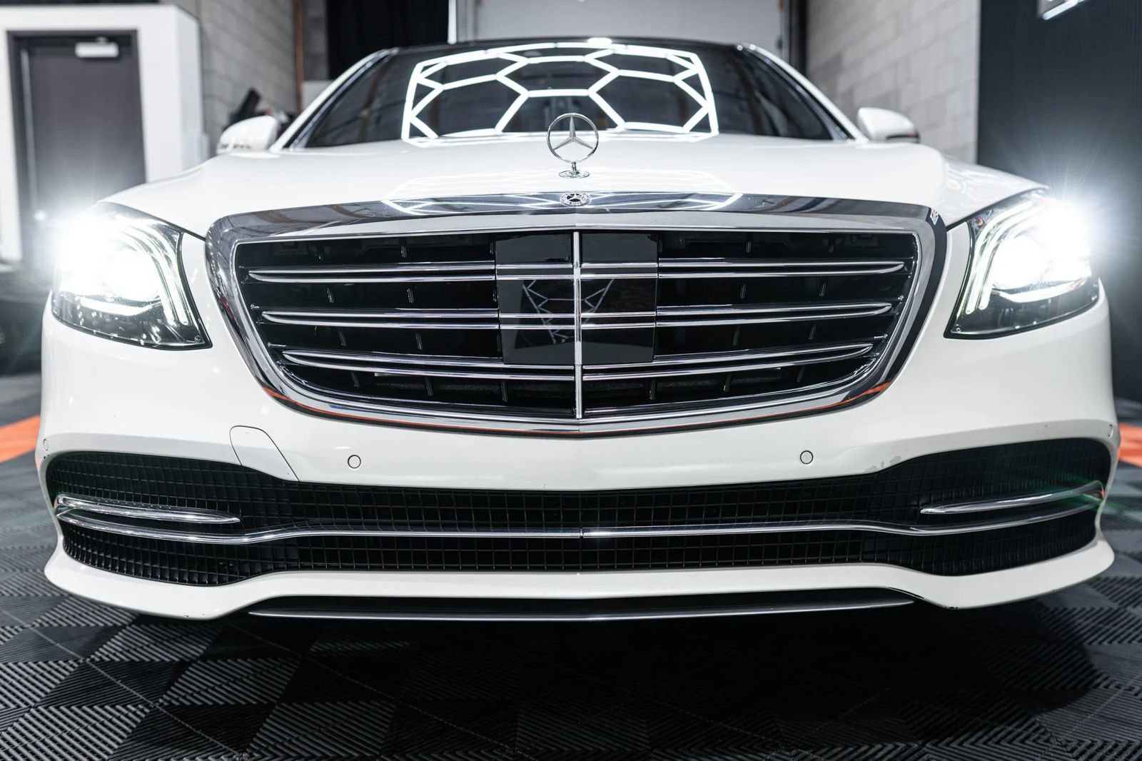 Used 2019 Mercedes-Benz S 560 Sedan image 7