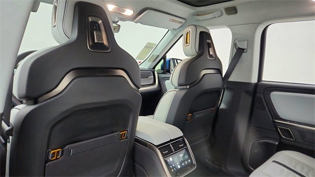 Used 2024 Rivian R1S Launch Edition image 35
