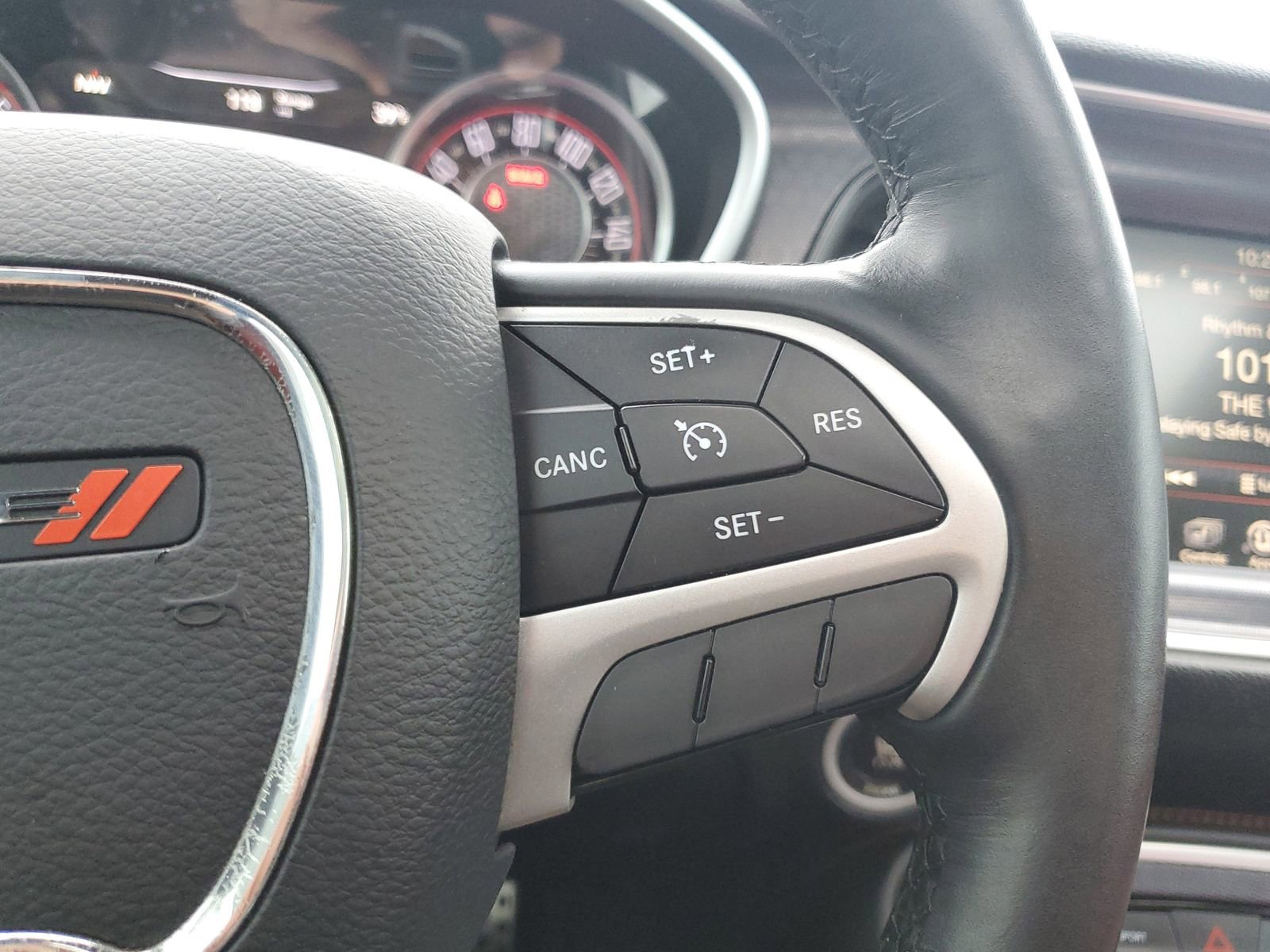 Used 2015 Dodge Challenger R/T Plus image 21