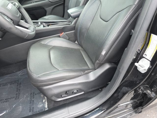 Used 2025 Jeep Compass Limited w/ High Altitude Package AWD/4WD image 16