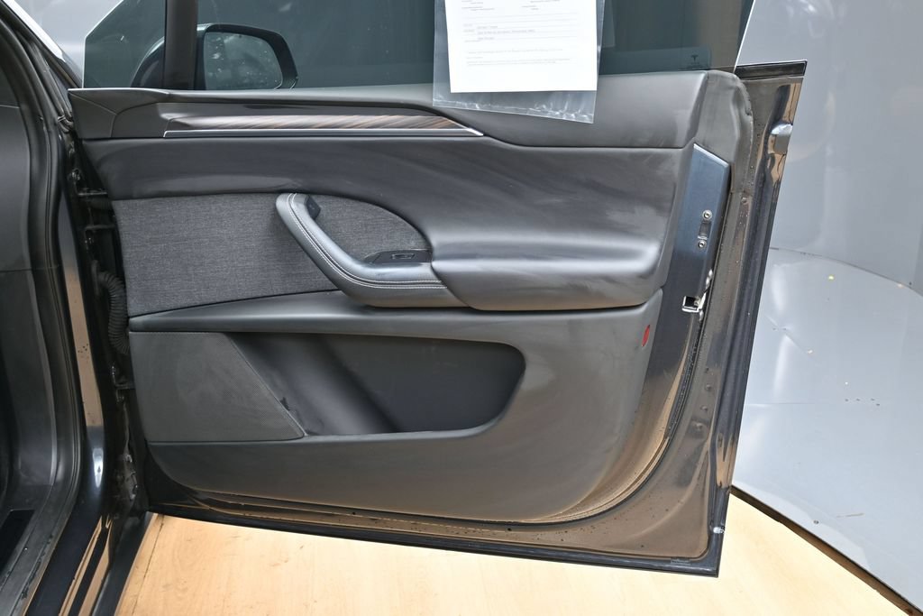 Used 2024 Tesla Model X AWD/4WD image 40