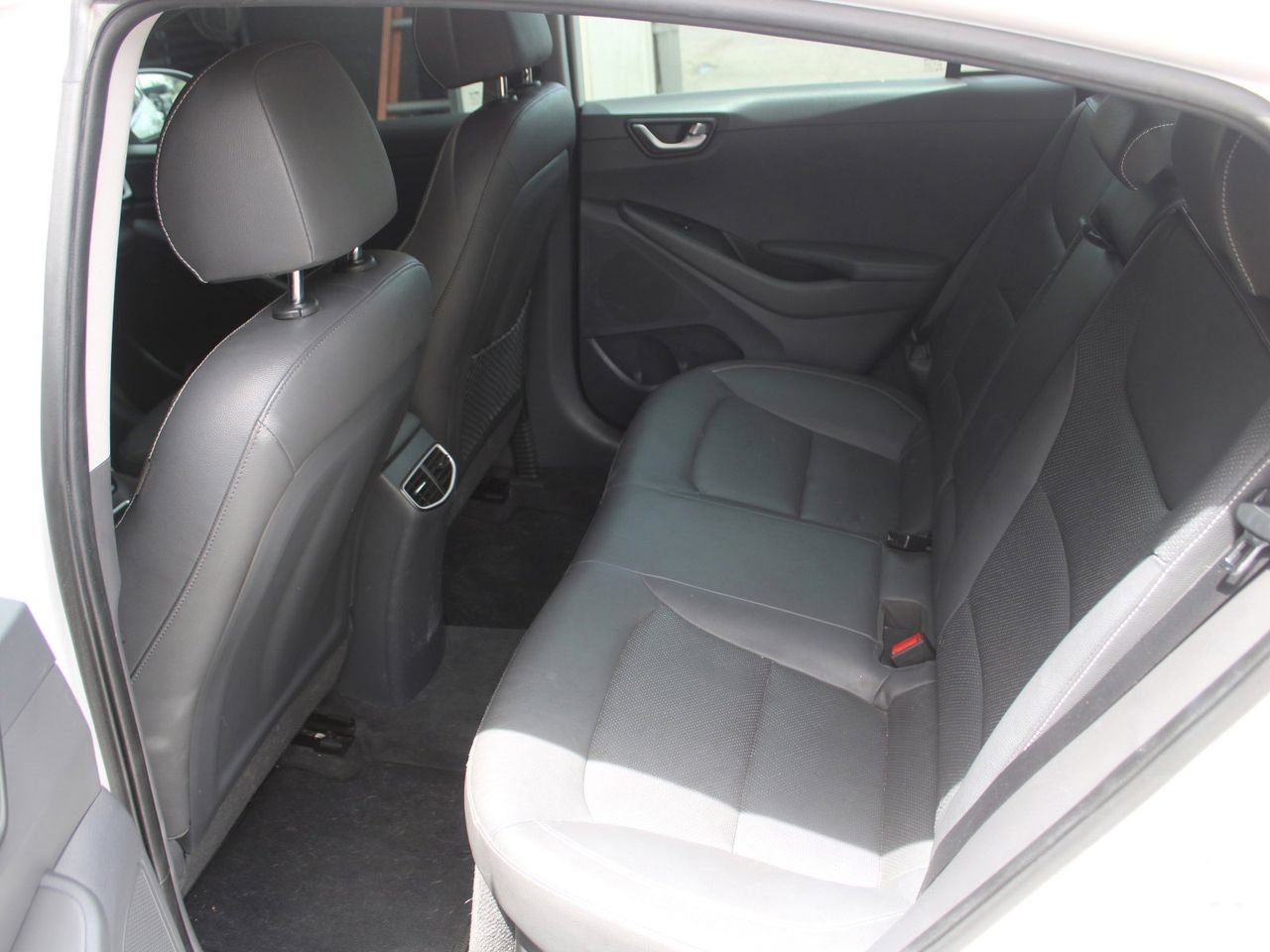 Used 2017 Hyundai Ioniq Limited w/ Ultimate Package 03 FWD image 10