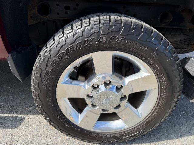 Used 2016 Chevrolet Silverado 2500 LT w/ LT Convenience Package AWD/4WD image 11