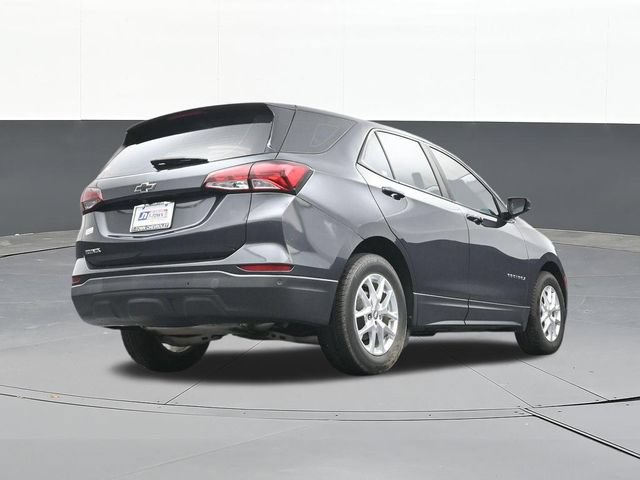 Used 2022 Chevrolet Equinox LS w/ Driver Confidence II Package FWD image 46