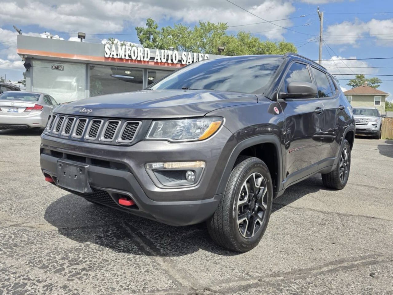 Used 2019 Jeep Compass Trailhawk w/ Leather Interior Group AWD/4WD image 1