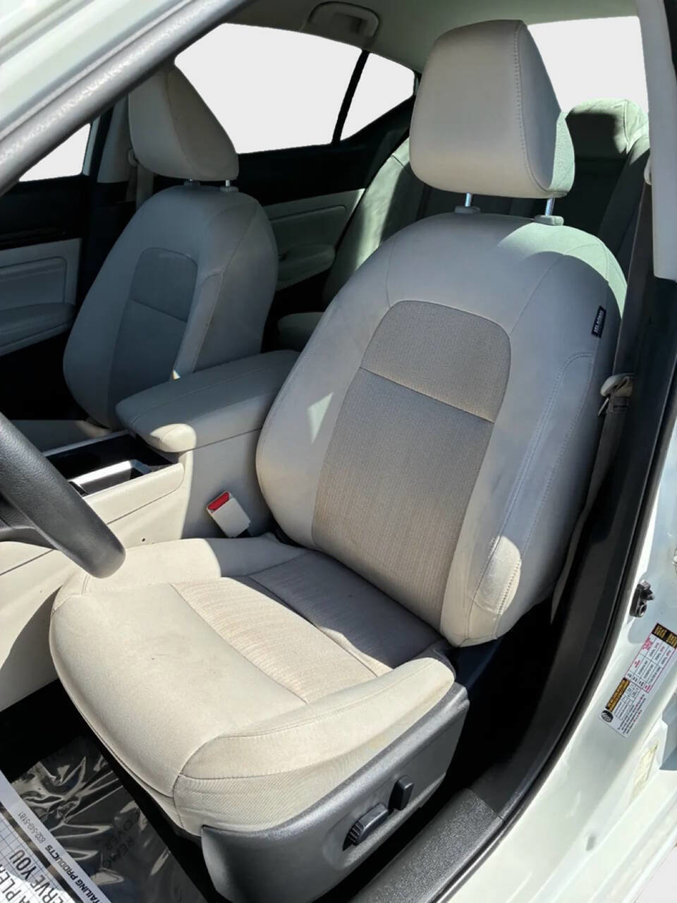Used 2020 Nissan Altima 2.5 S FWD image 12