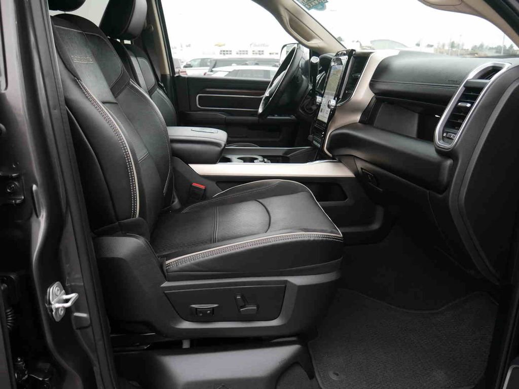 Certified 2022 RAM 2500 Laramie image 33