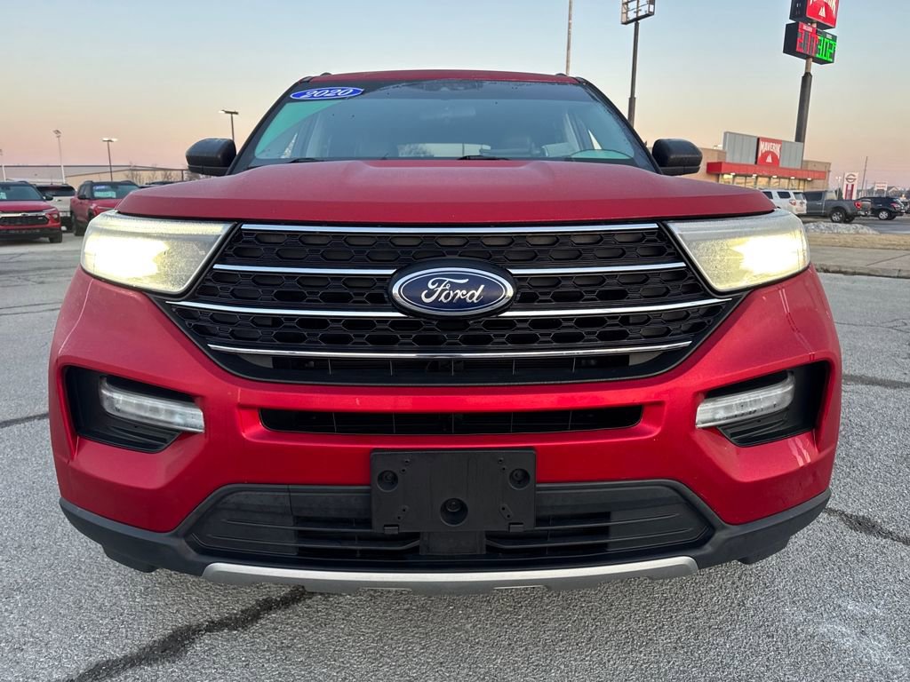 Used 2020 Ford Explorer XLT w/ Equipment Group 202A image 10