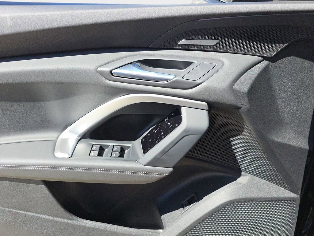 New 2026 Audi Q5 Premium Plus image 18