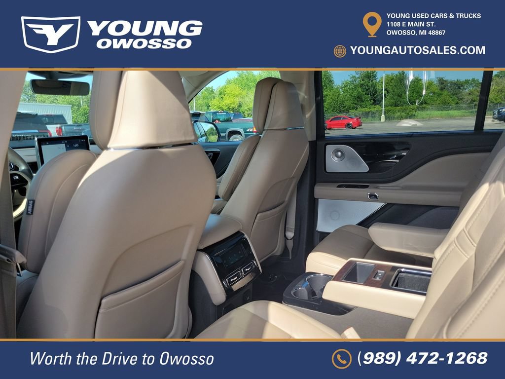 Used 2021 Lincoln Aviator Grand Touring w/ Equipment Group 302A AWD/4WD image 29