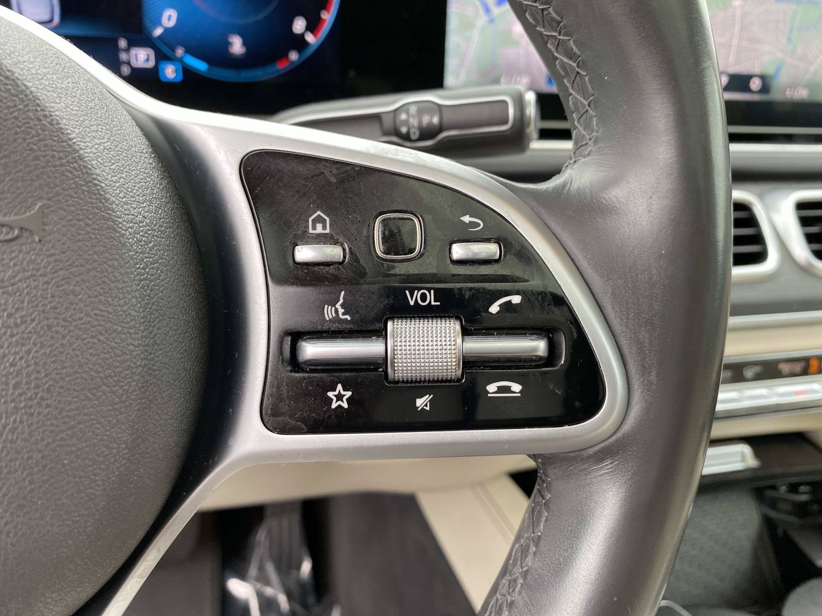 Used 2020 Mercedes-Benz GLE 350 4MATIC image 17