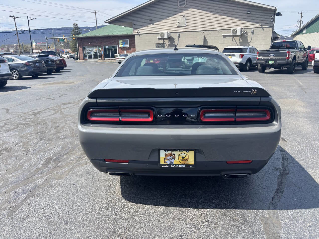 Used 2019 Dodge Challenger R/T Scat Pack w/ Shaker Package RWD image 7