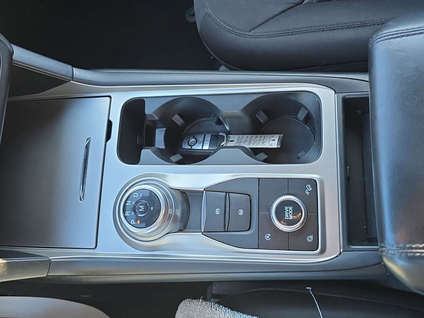 Used 2020 Ford Explorer XLT image 22