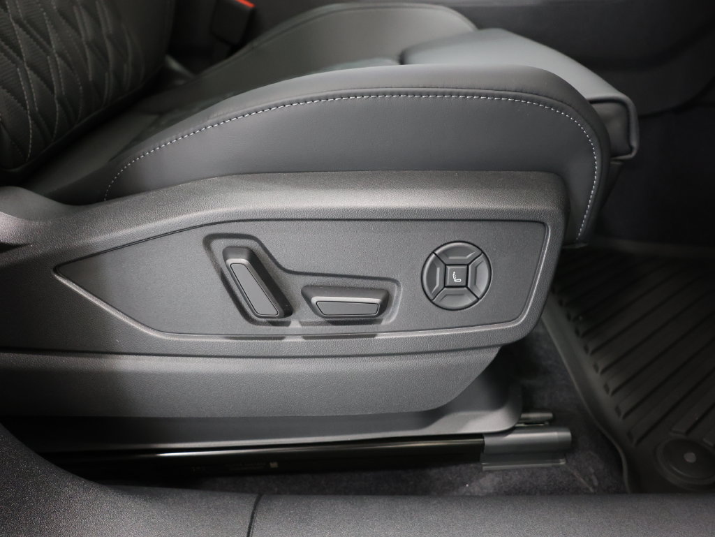 New 2026 Audi SQ5 Premium Plus AWD/4WD image 22