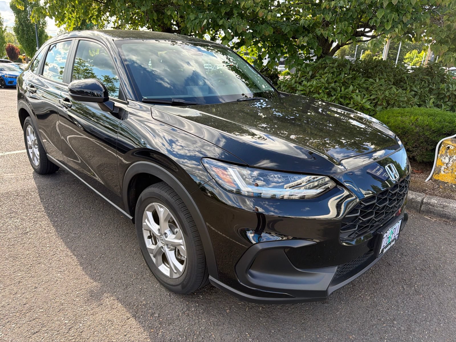 Used 2024 Honda HR-V LX image 3