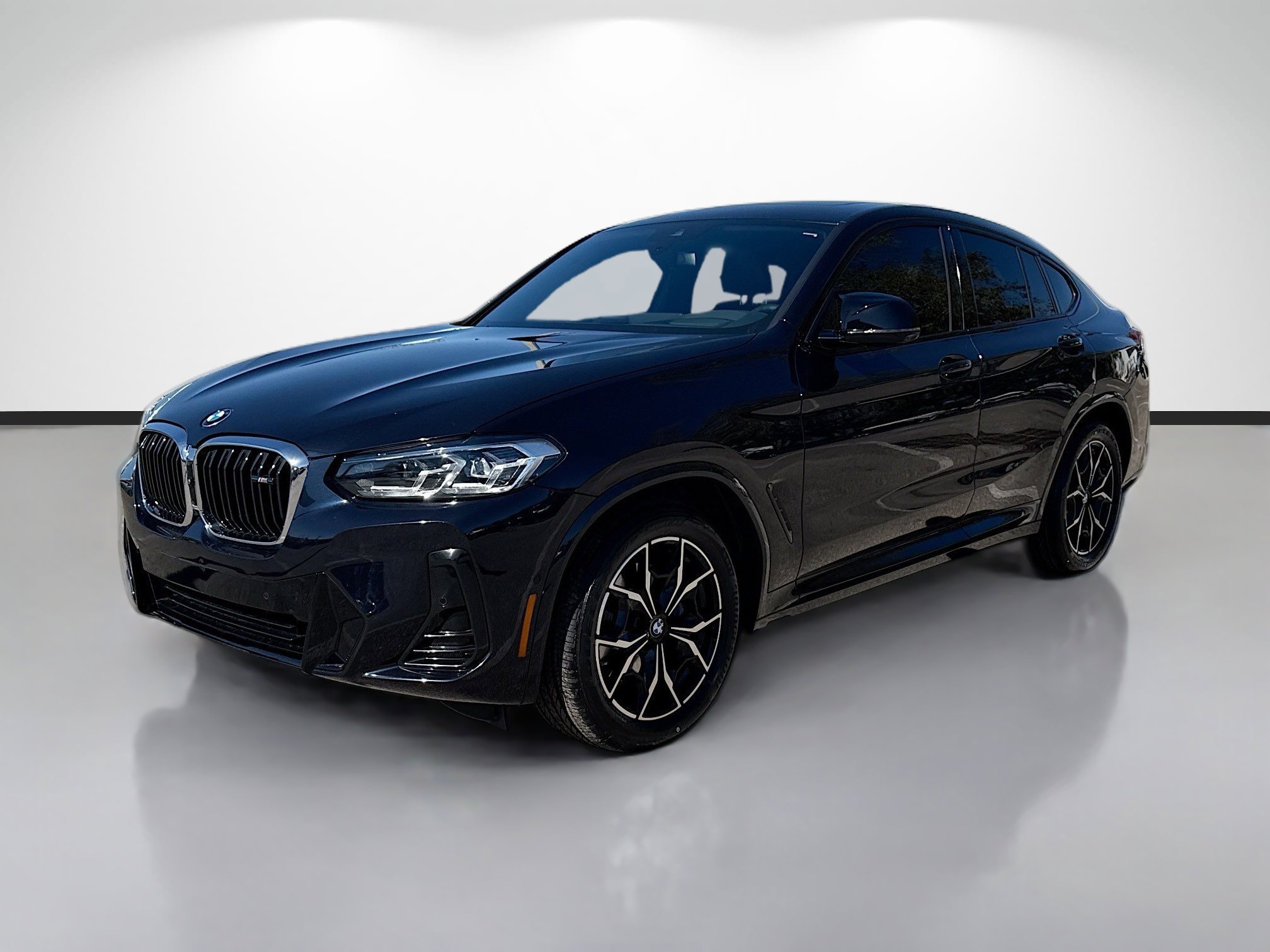 Used 2024 BMW X4 M40i w/ Premium Package image 7