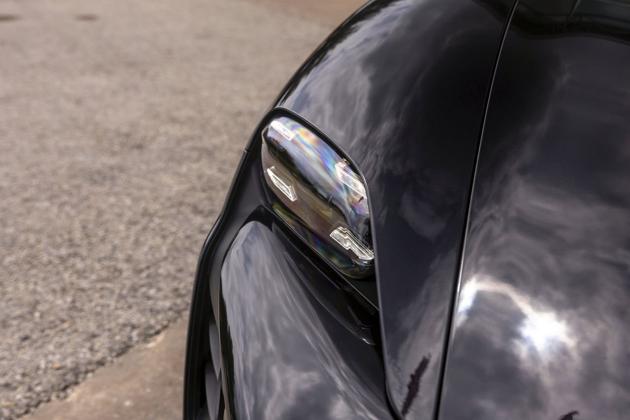 Used 2022 Porsche Taycan GTS AWD/4WD image 3