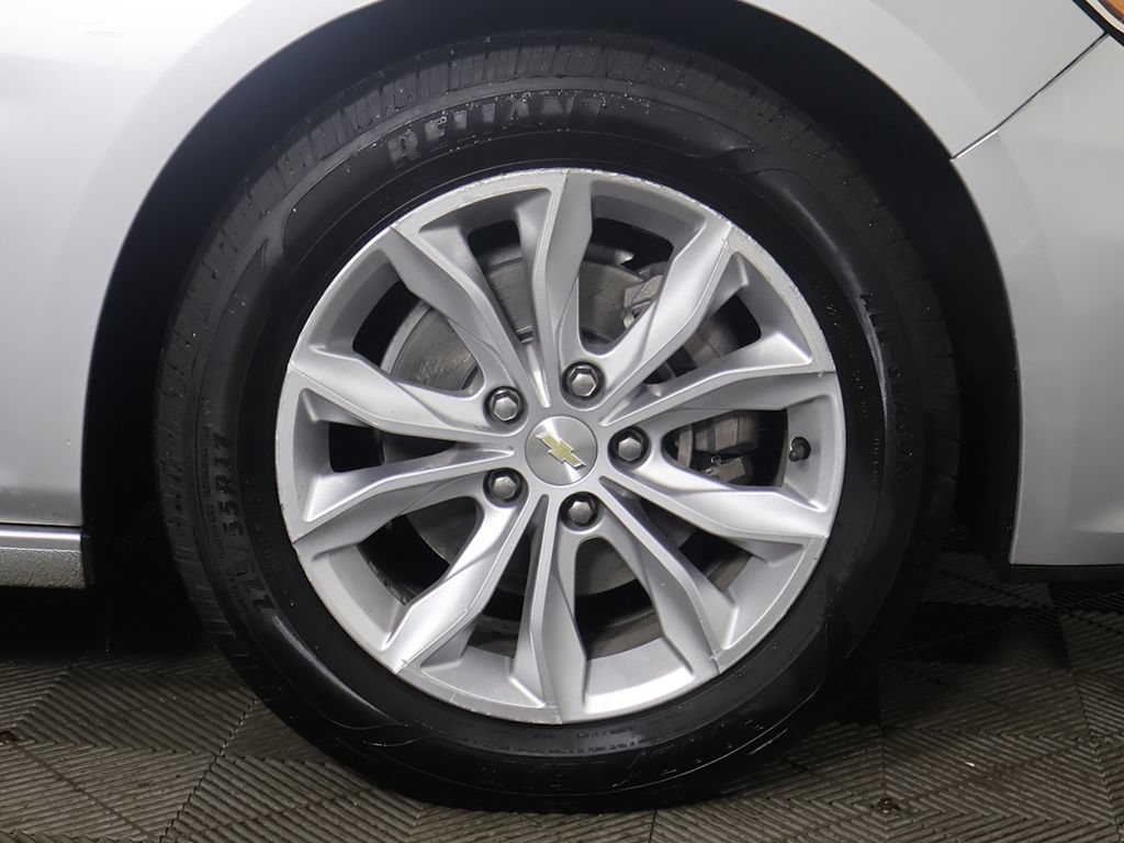 Used 2021 Chevrolet Malibu LT FWD image 18