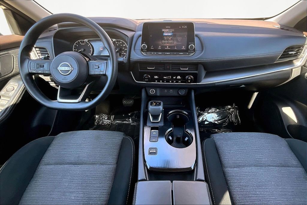 Used 2023 Nissan Rogue SV image 16