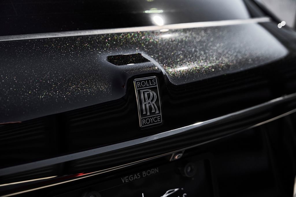 Used 2022 Rolls-Royce Cullinan Black Badge w/ Dark Exterior Package AWD/4WD image 12